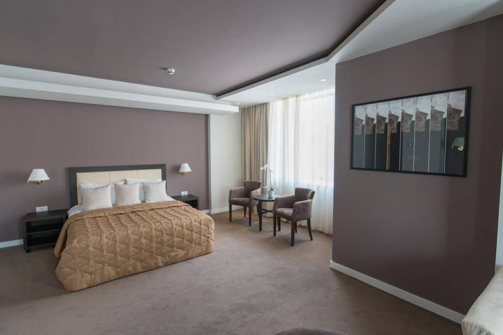 New City Hotel & Restaurant