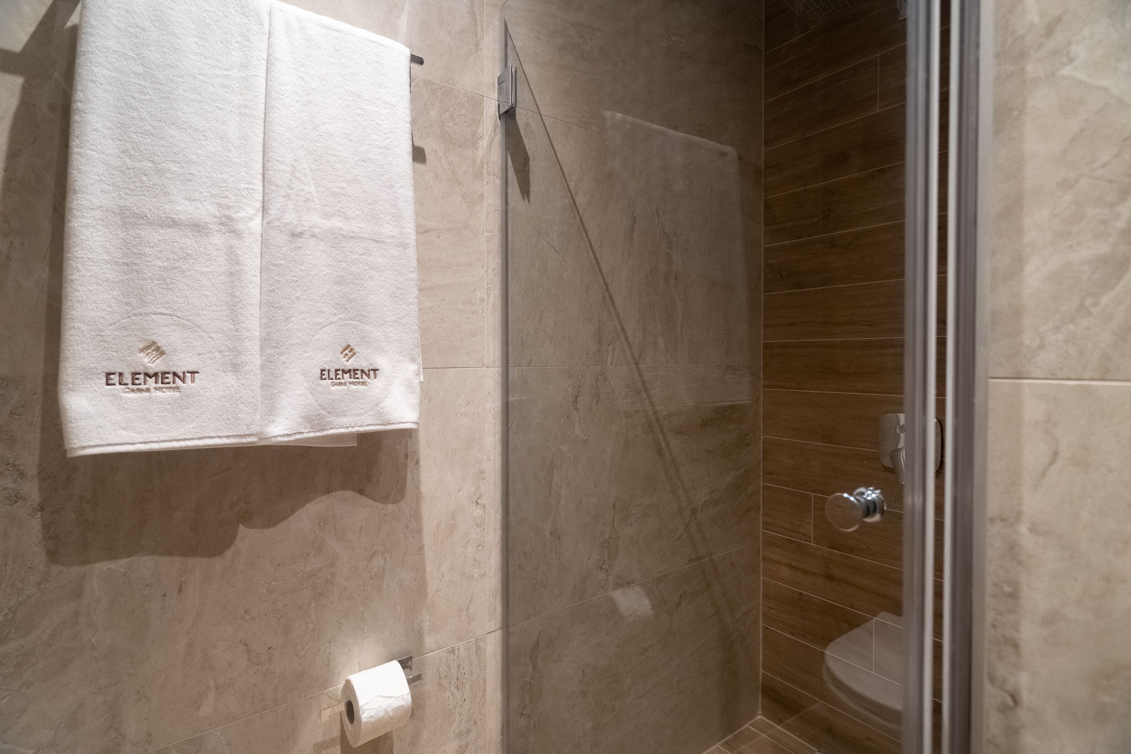 Hotel Element