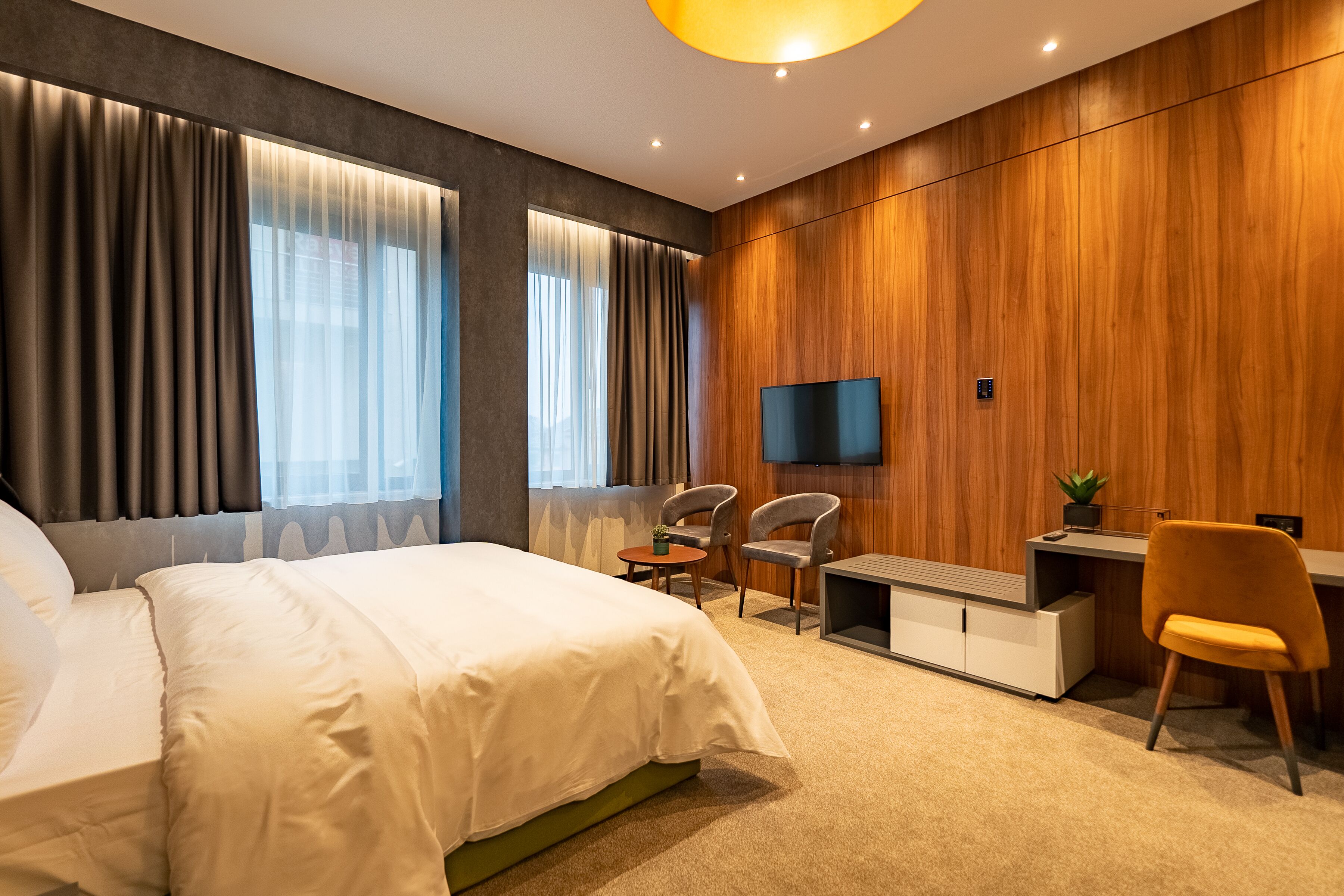 Hotel Element