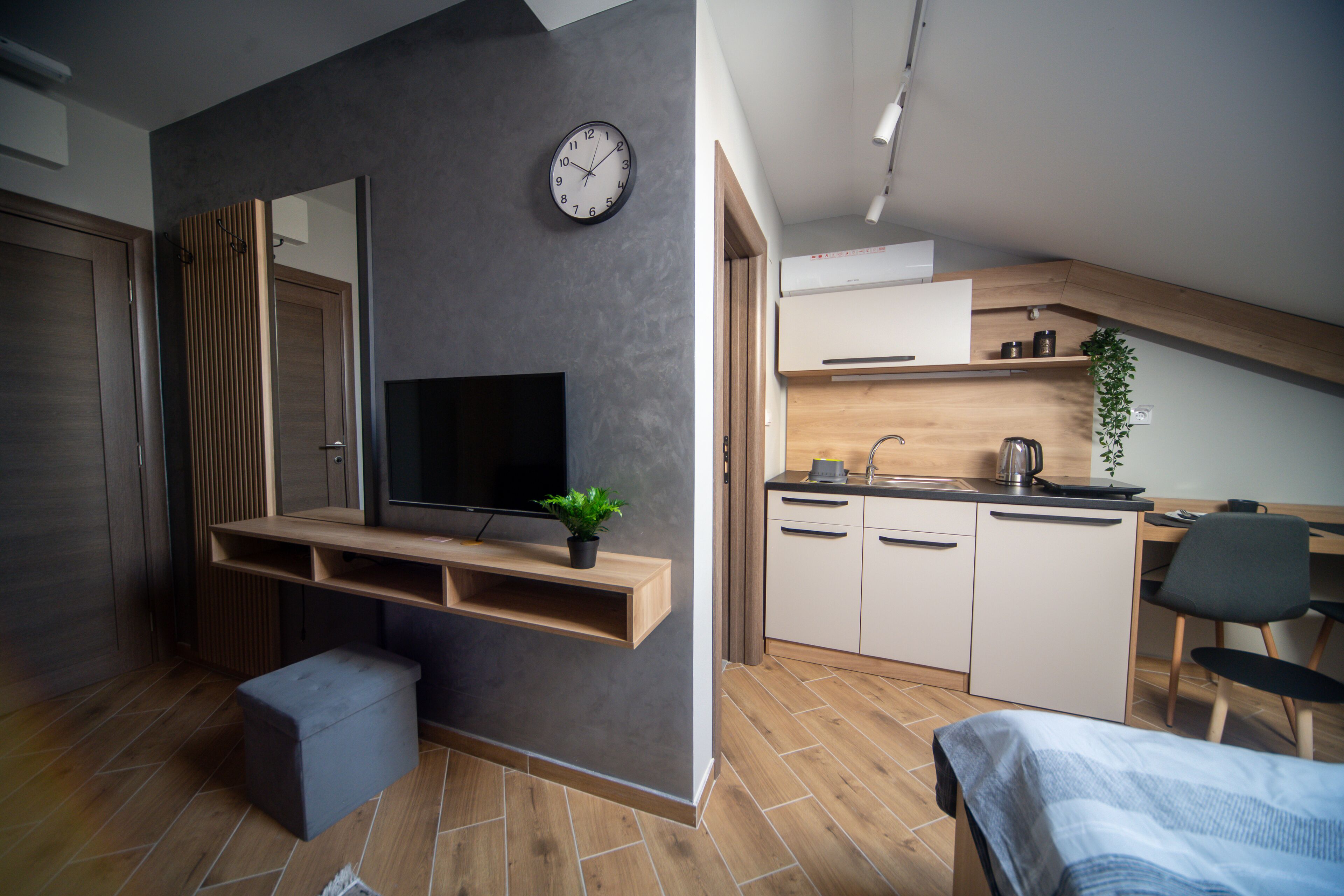 Manoir Apartments