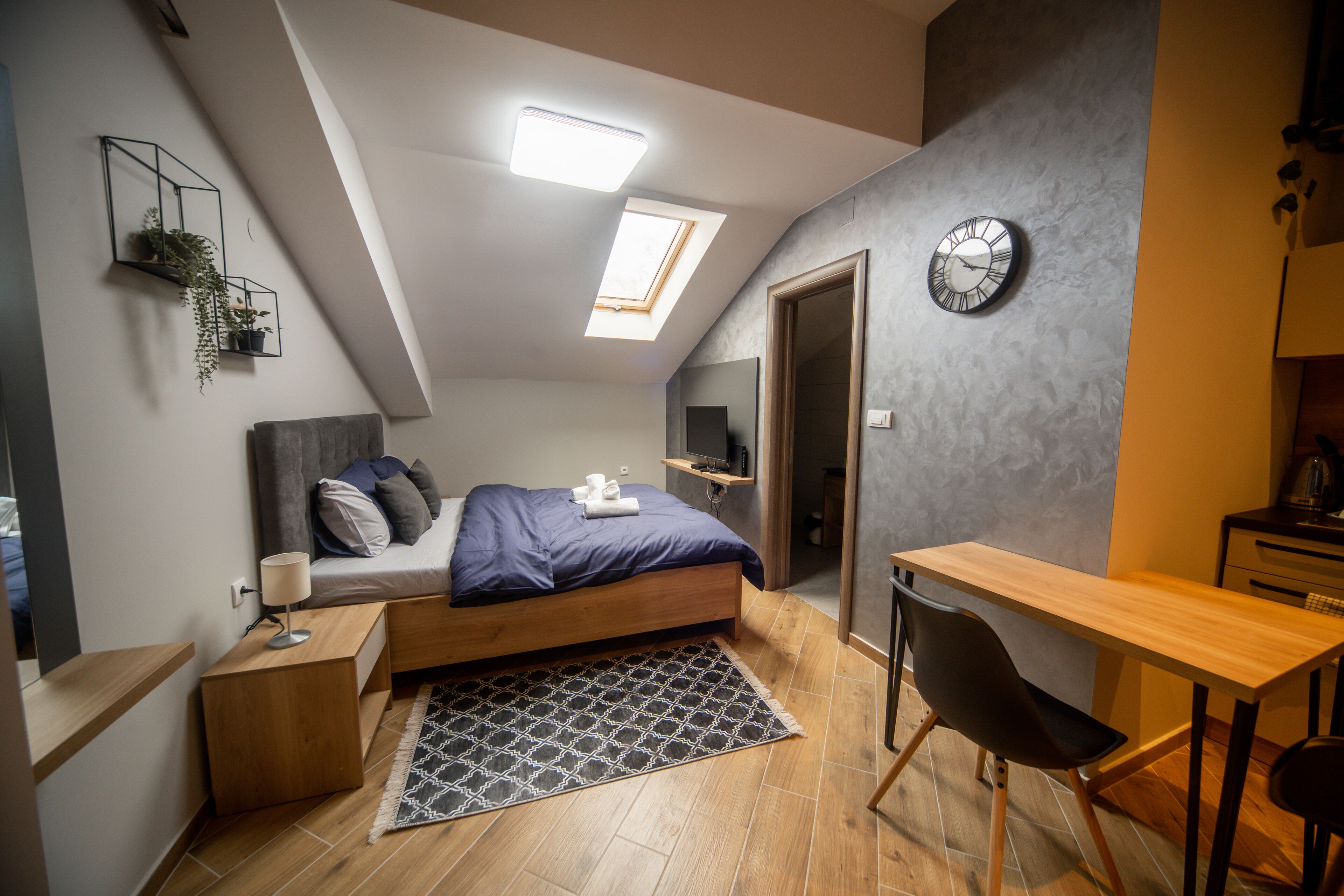 Manoir Apartments