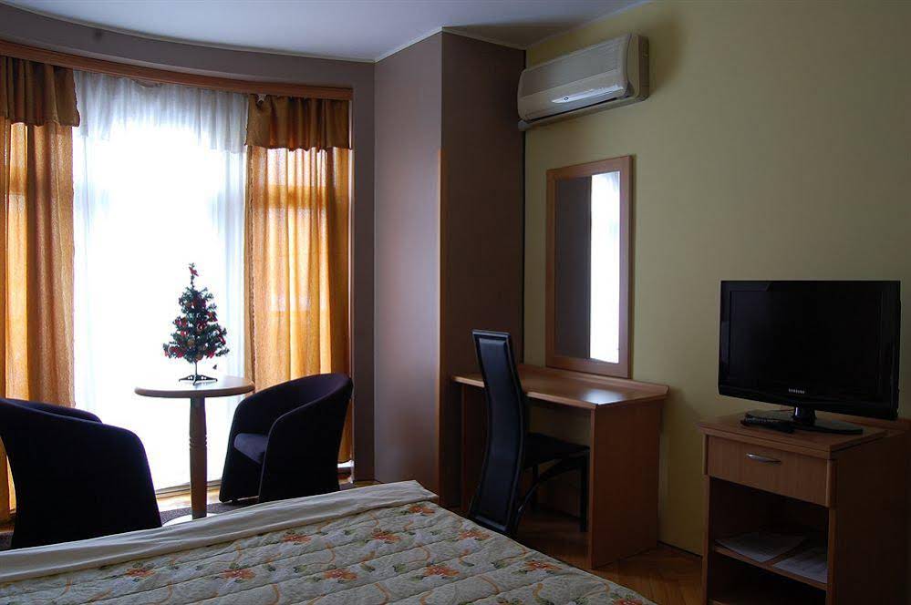 Voyager Bed And Breakfast Hotel