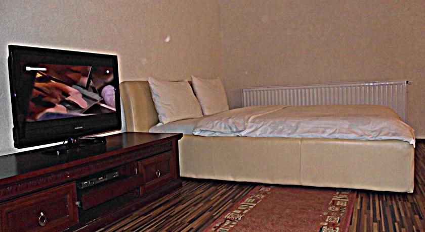 Denis Hotel