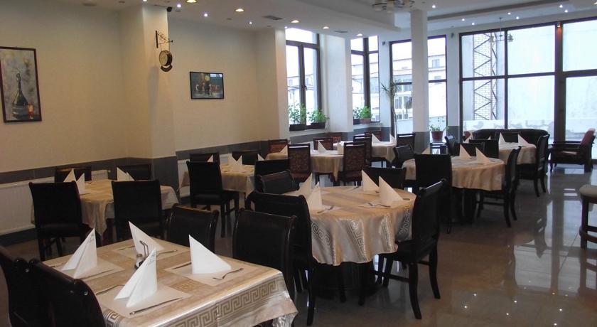 Denis Hotel