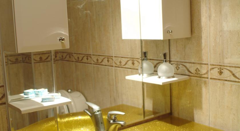 Ora Hotel