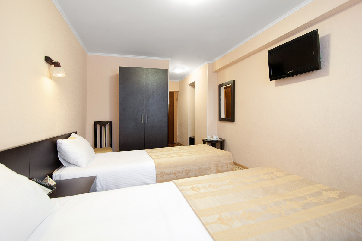 AMAKS Congress Hotel