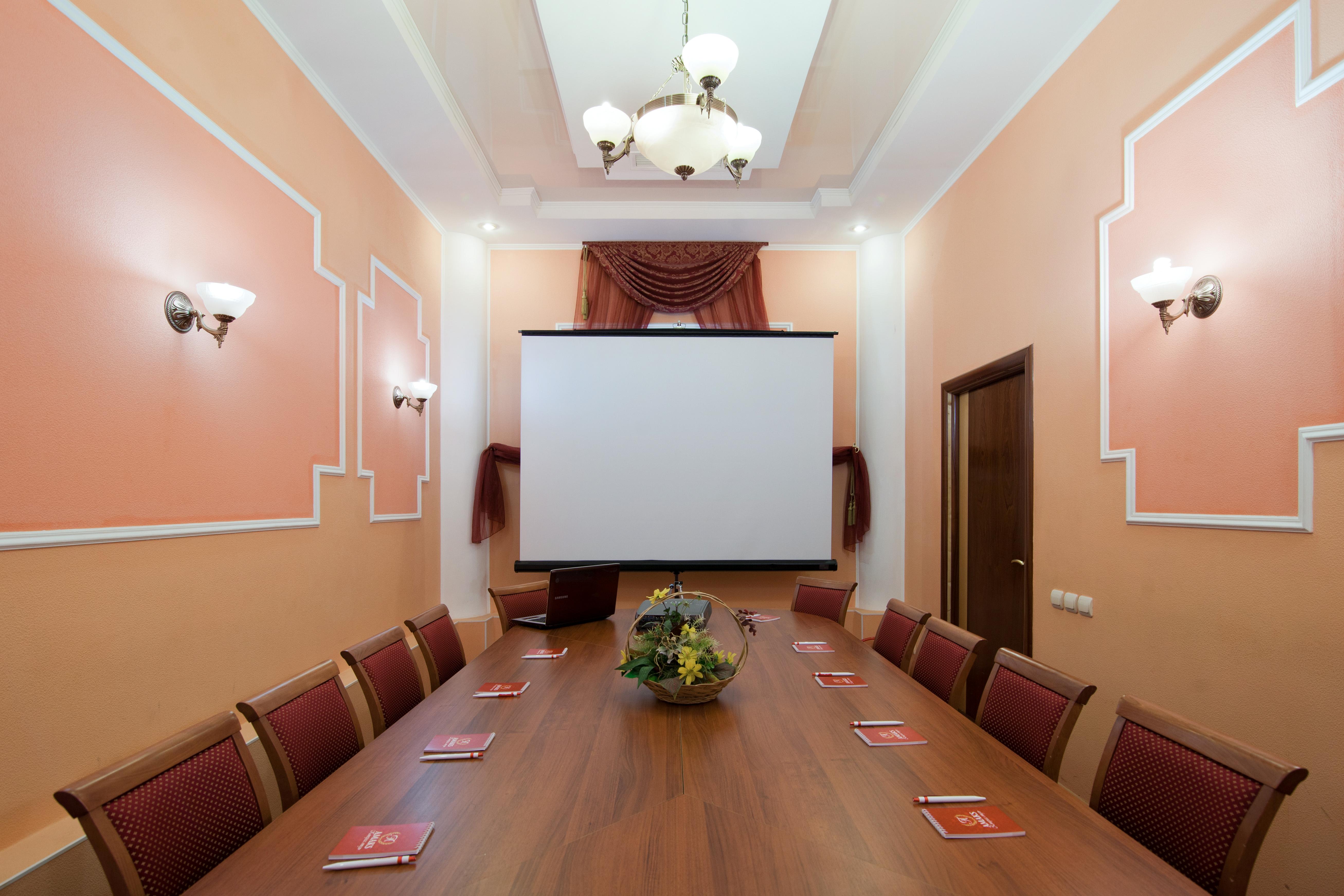 AMAKS Congress Hotel