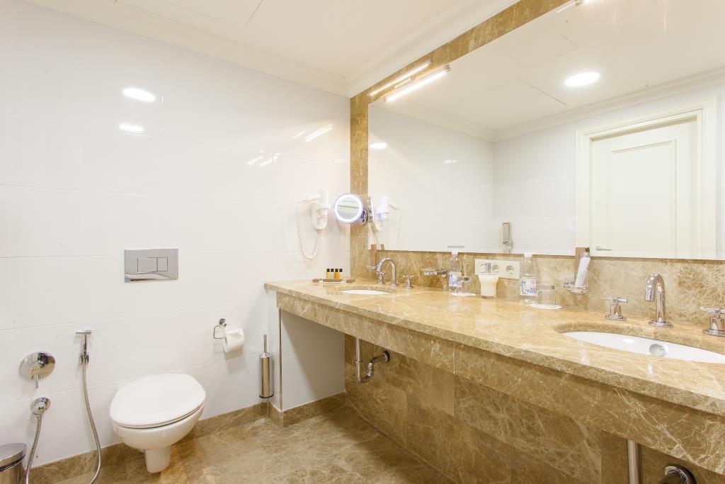 Business Hotel Continental
