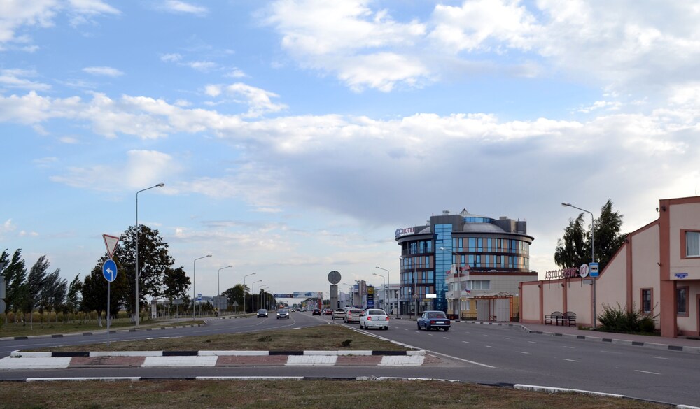 Hotel Cosmos