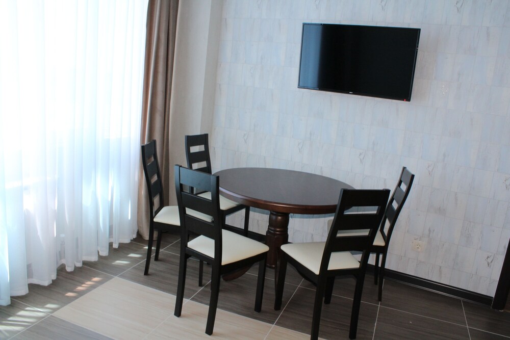 Hotel Cosmos