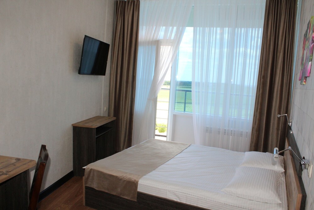 Hotel Cosmos