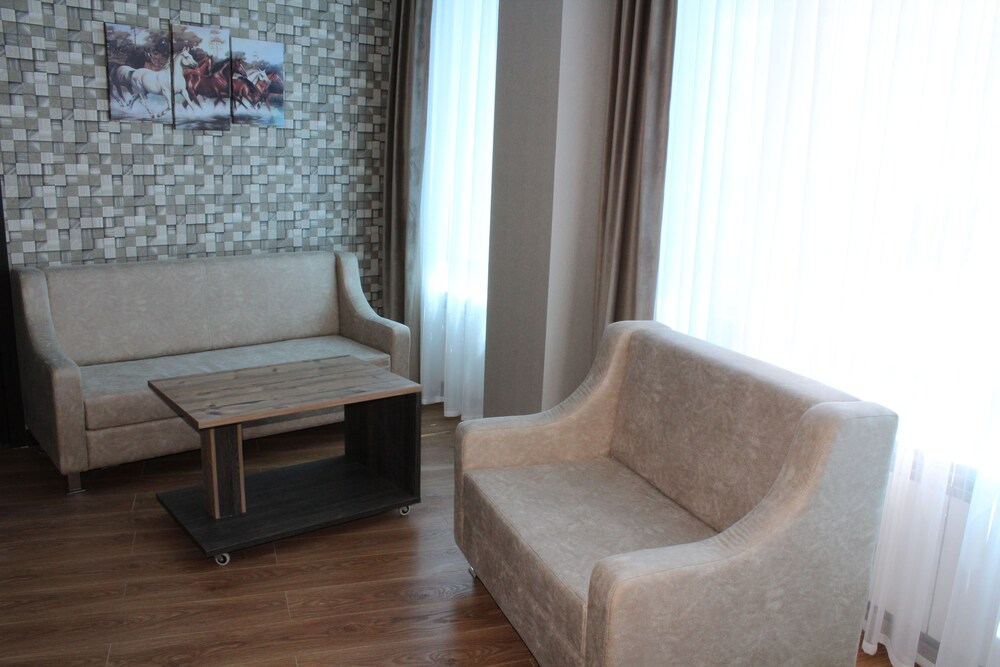 Hotel Cosmos