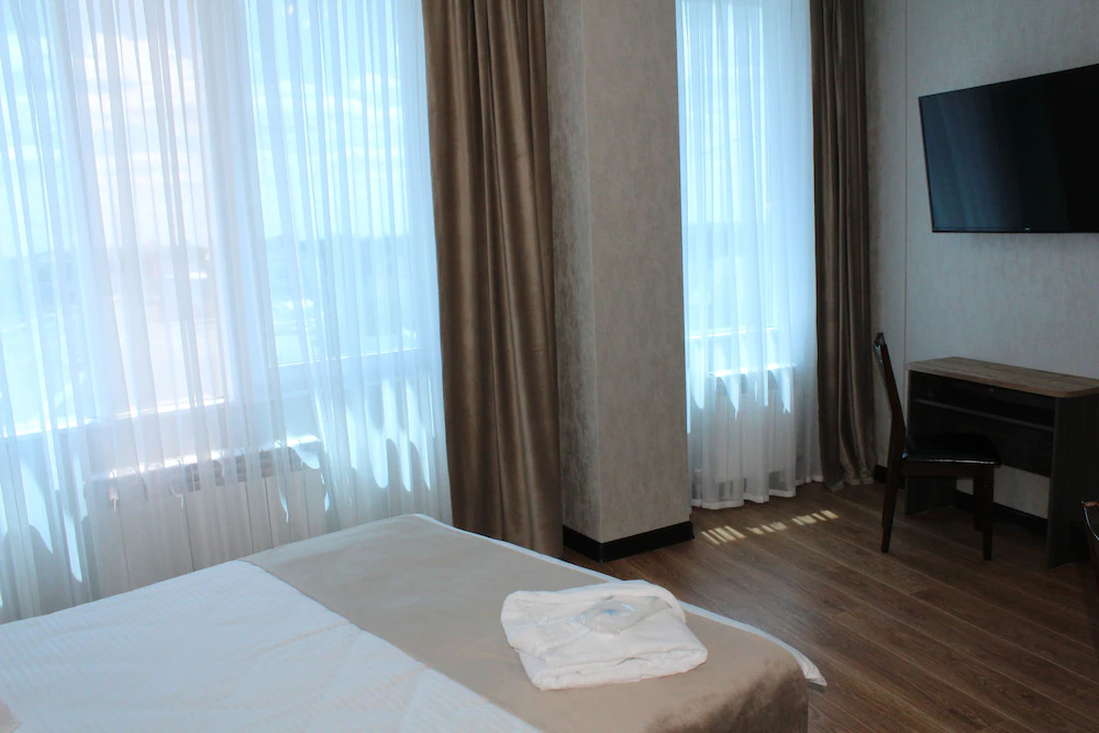 Hotel Cosmos