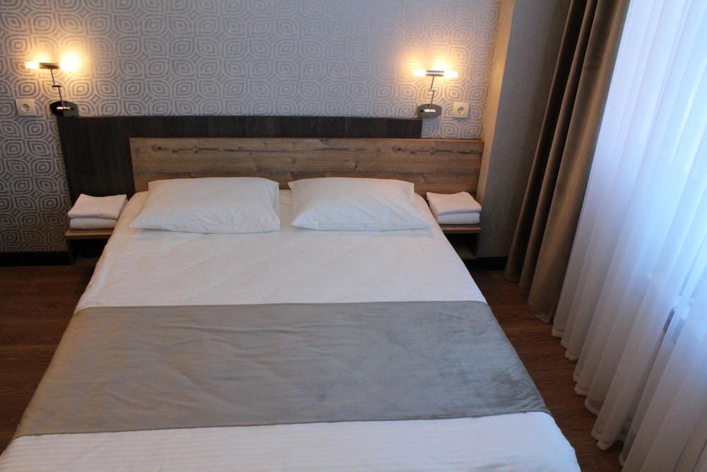 Hotel Cosmos