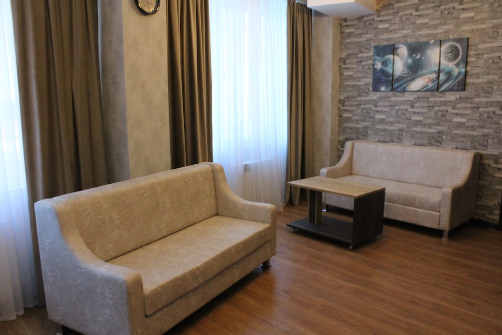 Hotel Cosmos