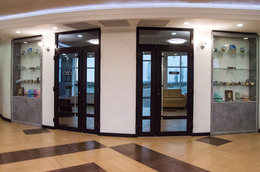 Hotel Cosmos