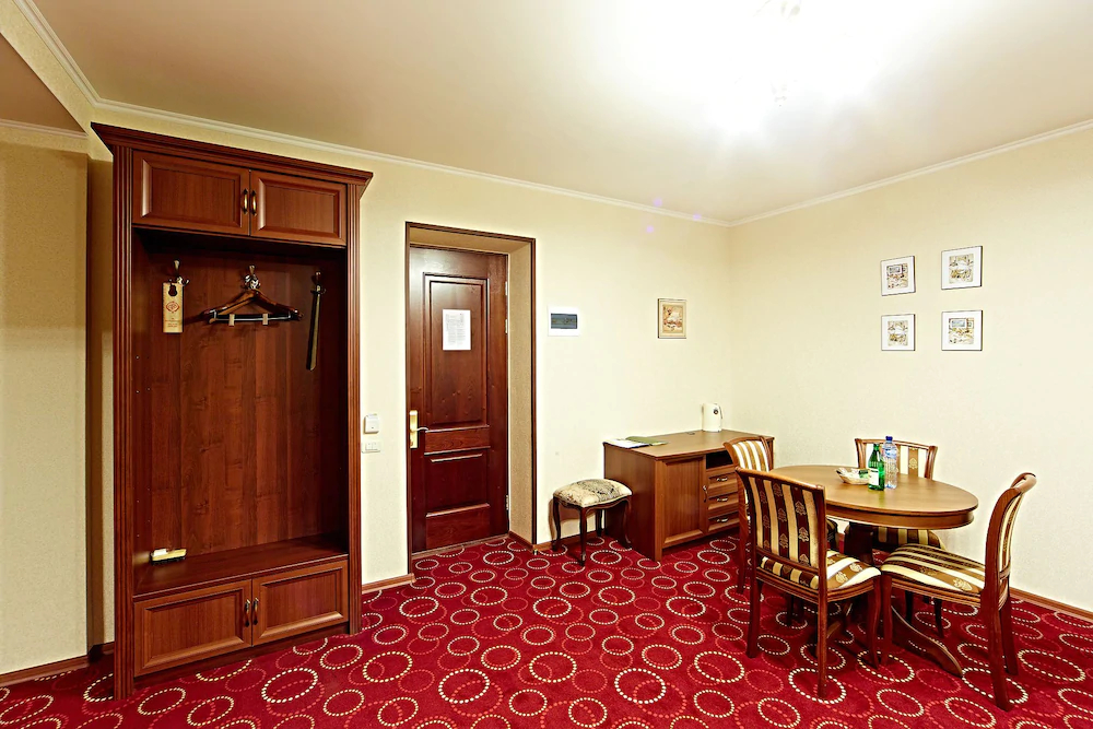 Tsentralnaya Hotel