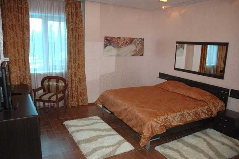 Vladimir Plaza Hotel
