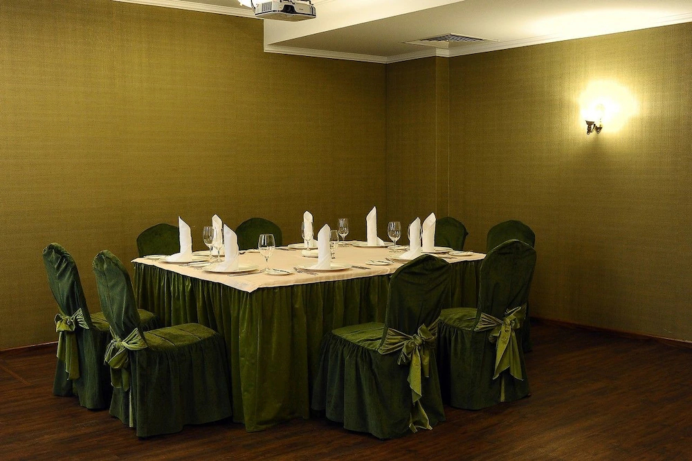 Avrora hotel
