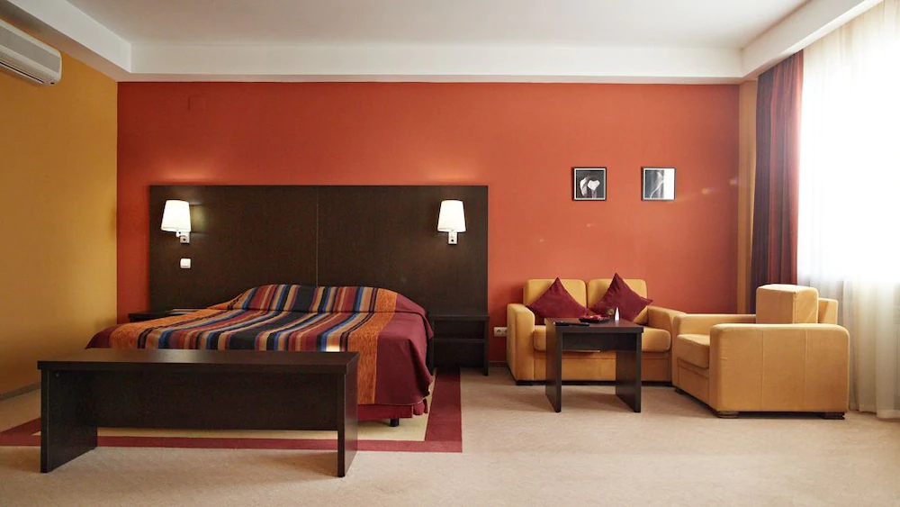 Avrora hotel