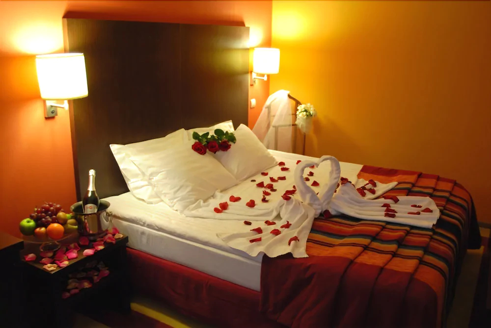 Avrora hotel