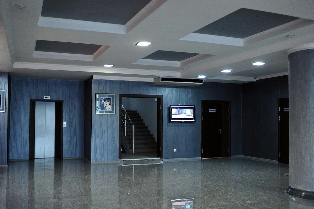 Avrora hotel