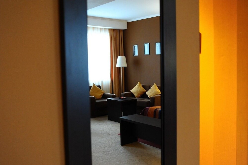 Avrora hotel