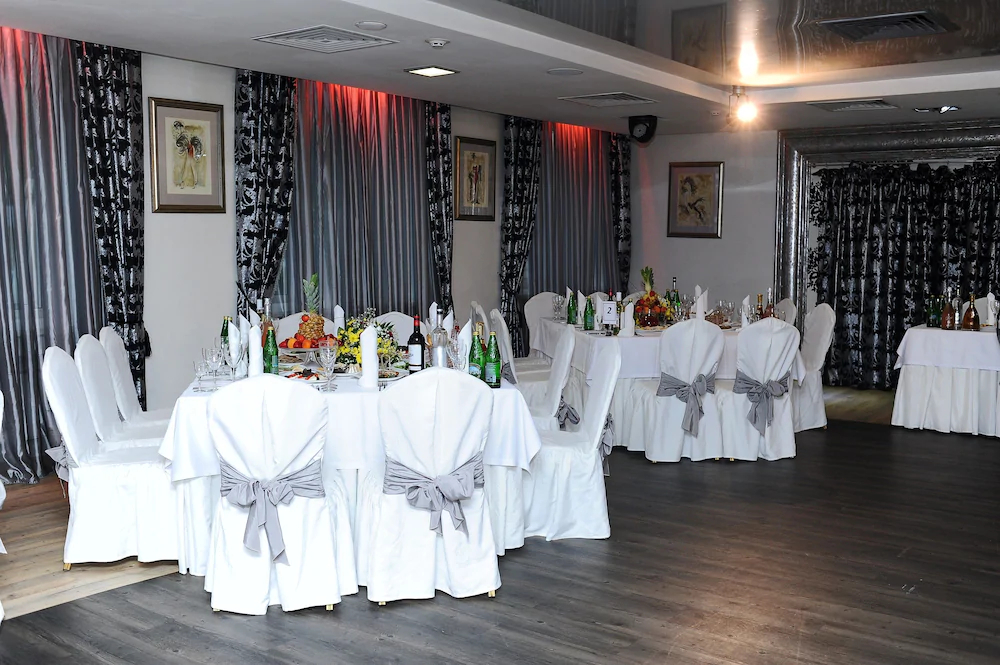 Avrora hotel