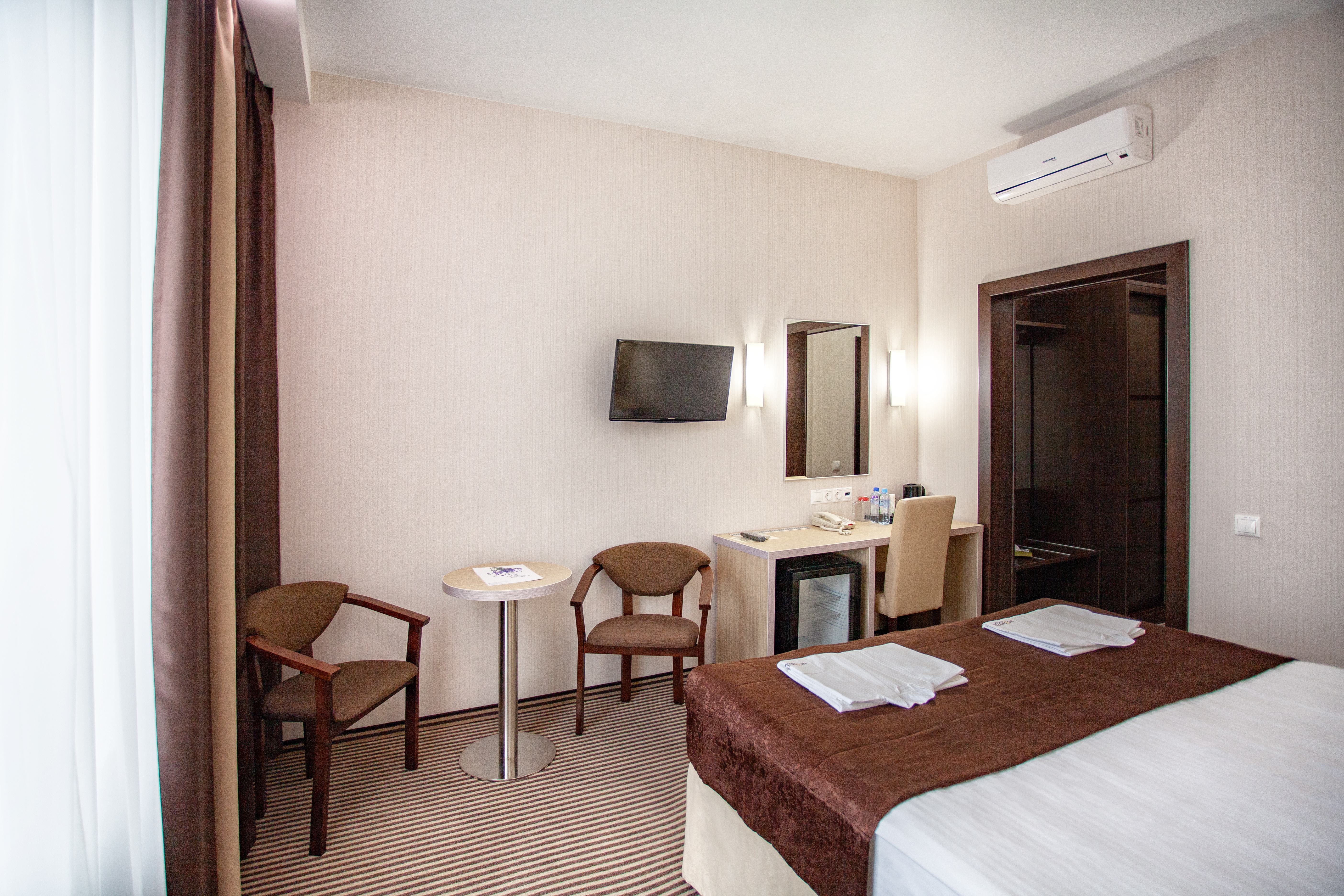 Bishotel