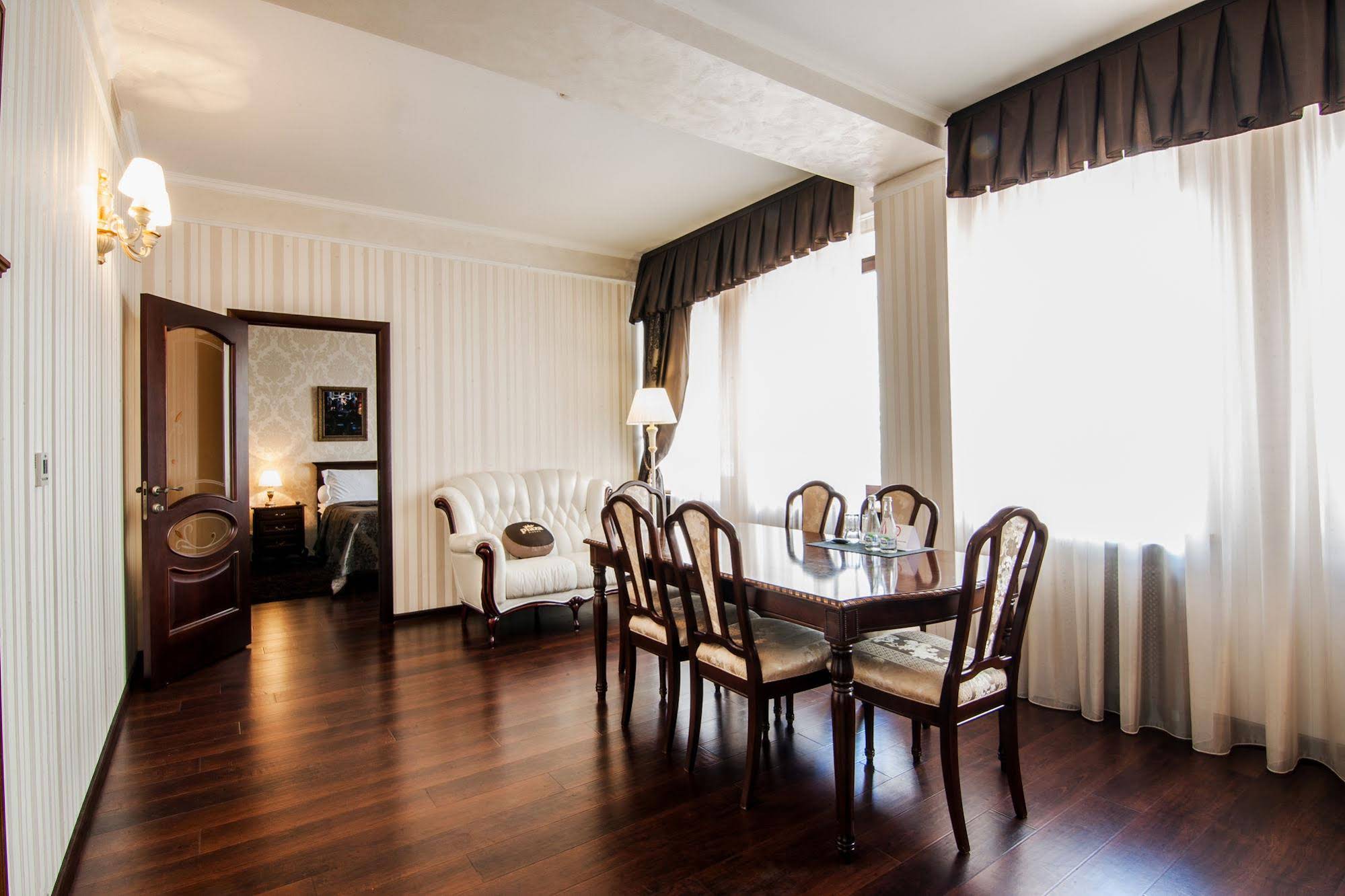 Plaza Hotel