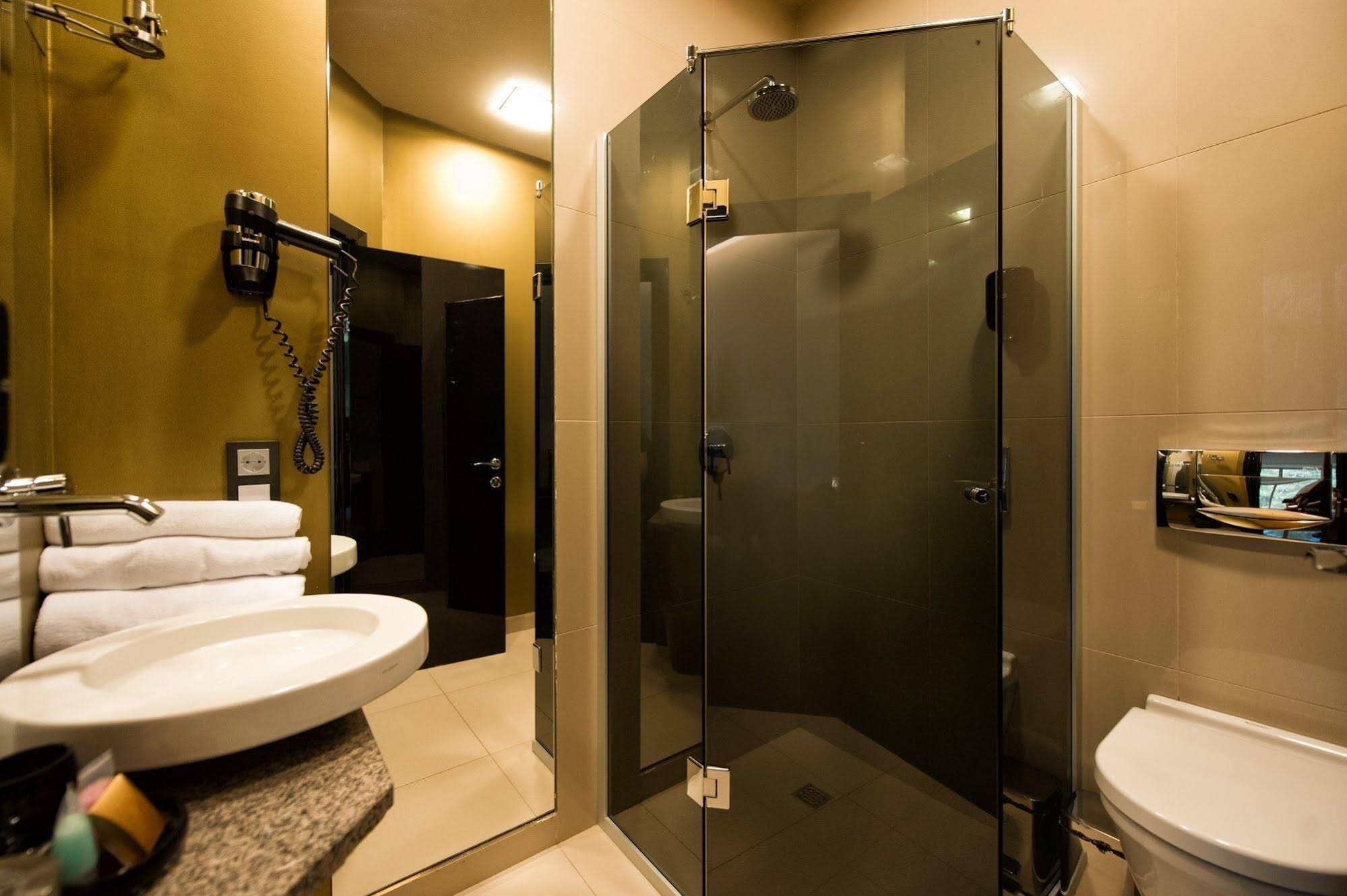 Mona Boutique Hotel
