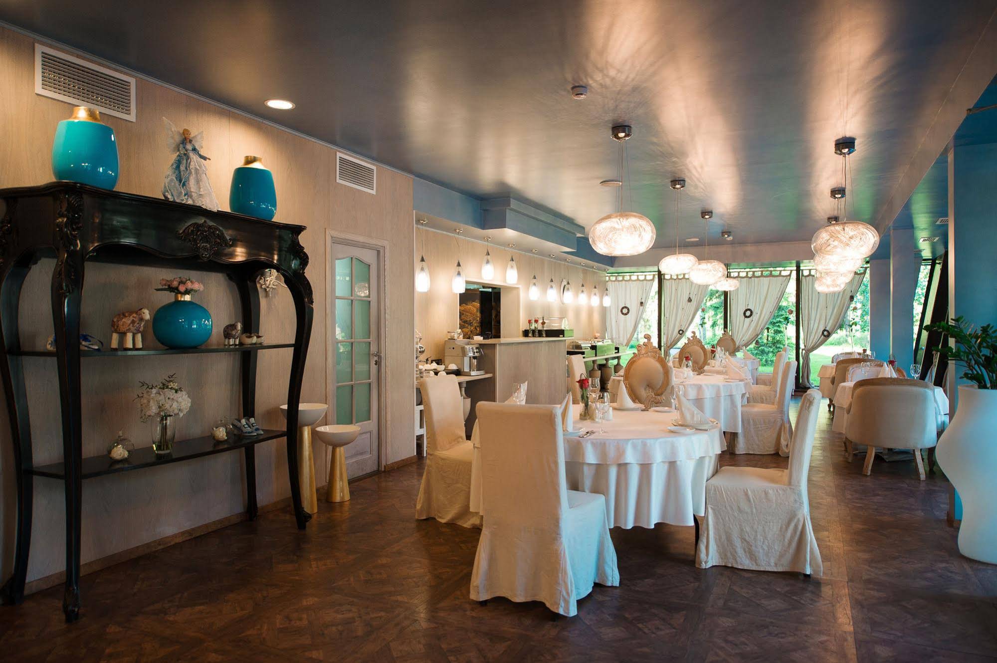 Mona Boutique Hotel