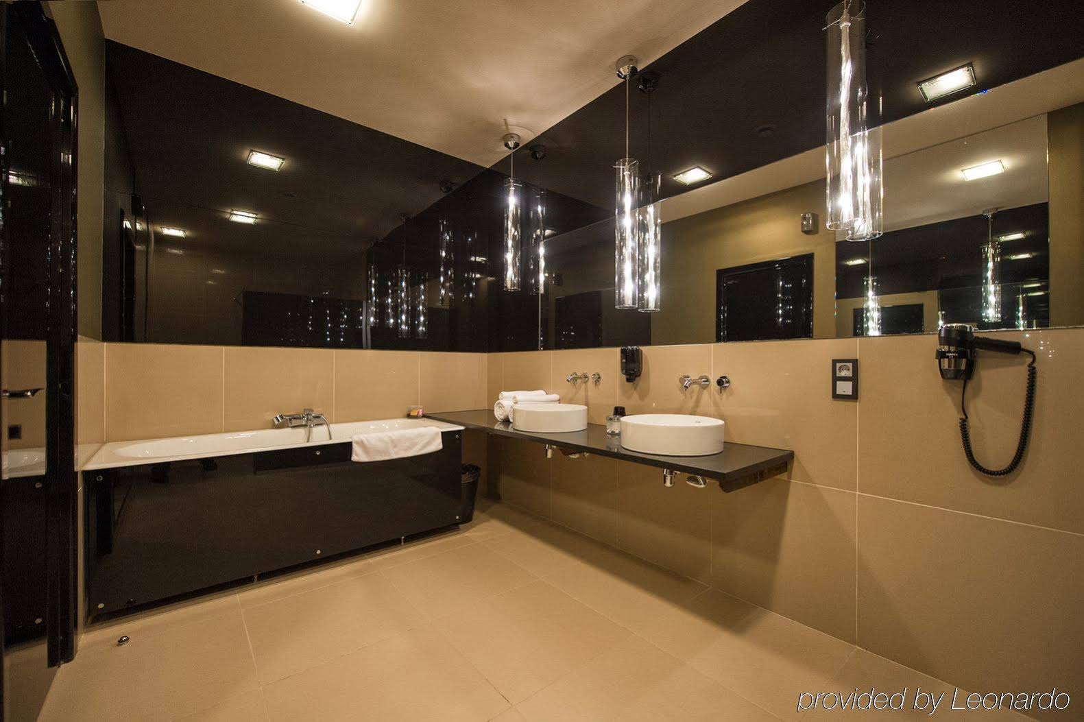 Mona Boutique Hotel