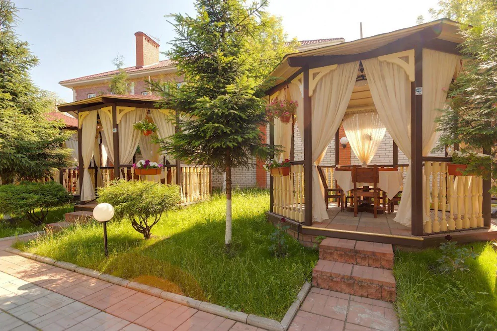 Malahovsky Ochag Hotel