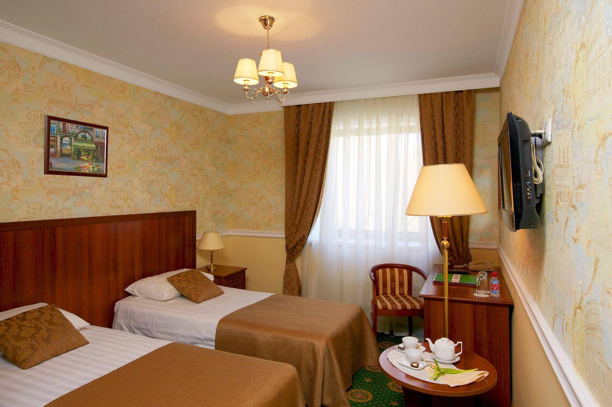 Lecco Hotel