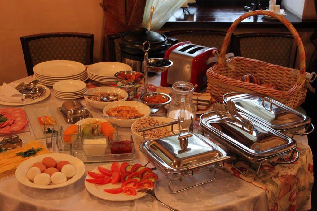 Greenway Park Hotel