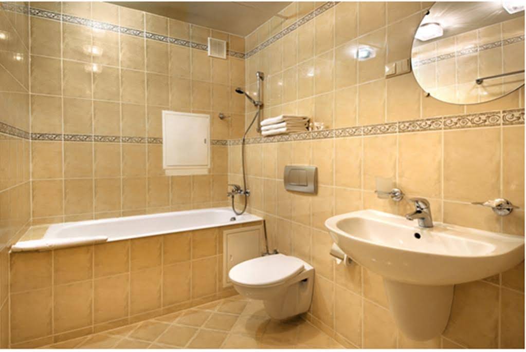 Greenway Park Hotel