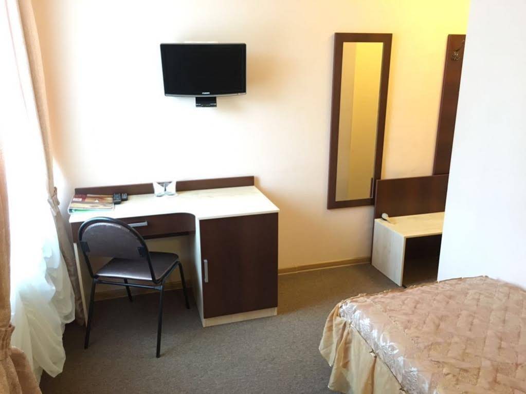 Hotel Na Mirnom