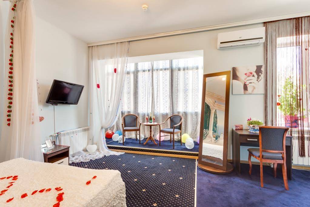 Hotel Na Mirnom