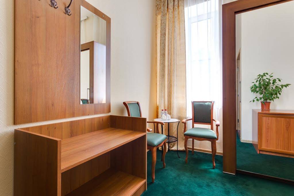 Hotel Na Mirnom
