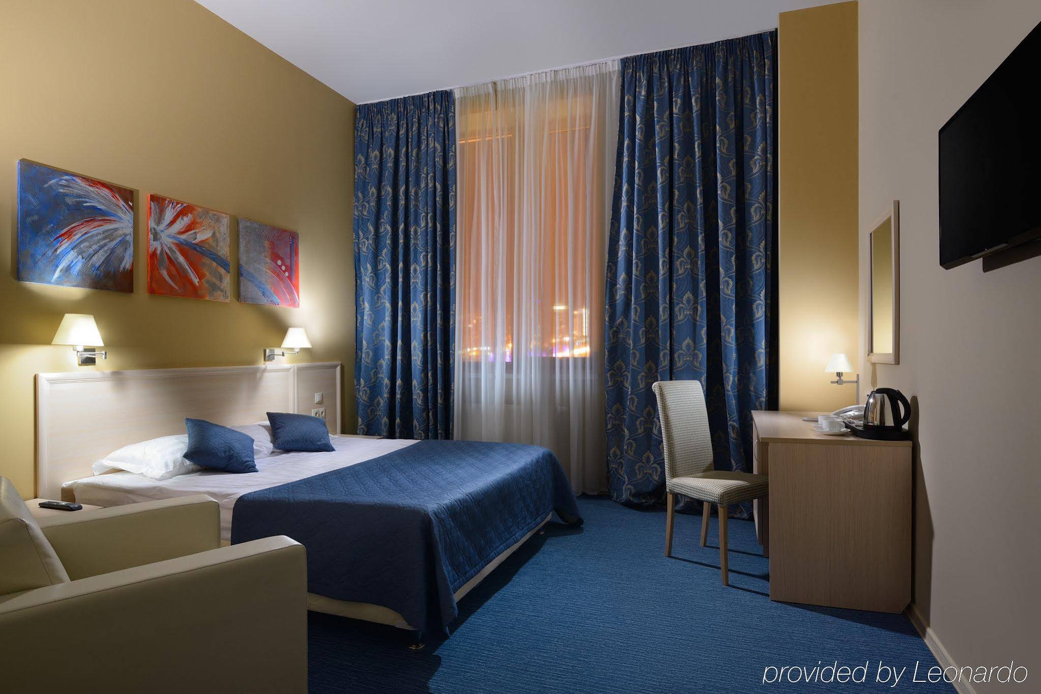 Triumph Hotel
