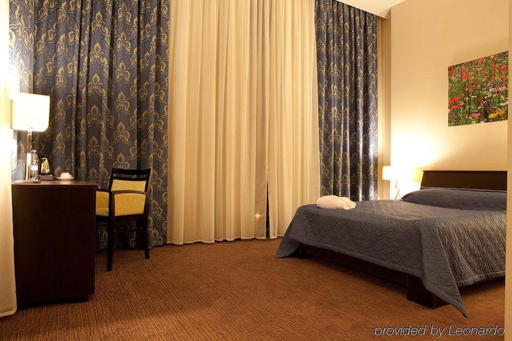Triumph Hotel