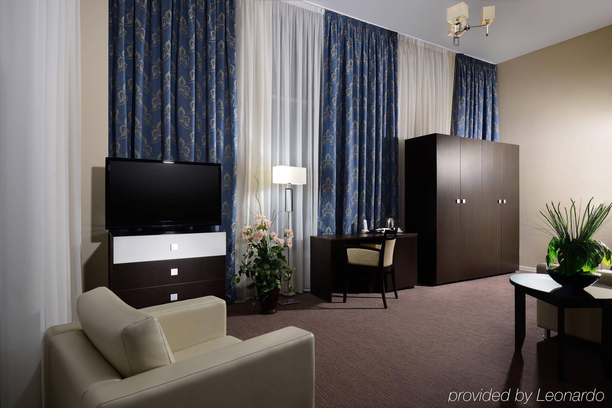 Triumph Hotel
