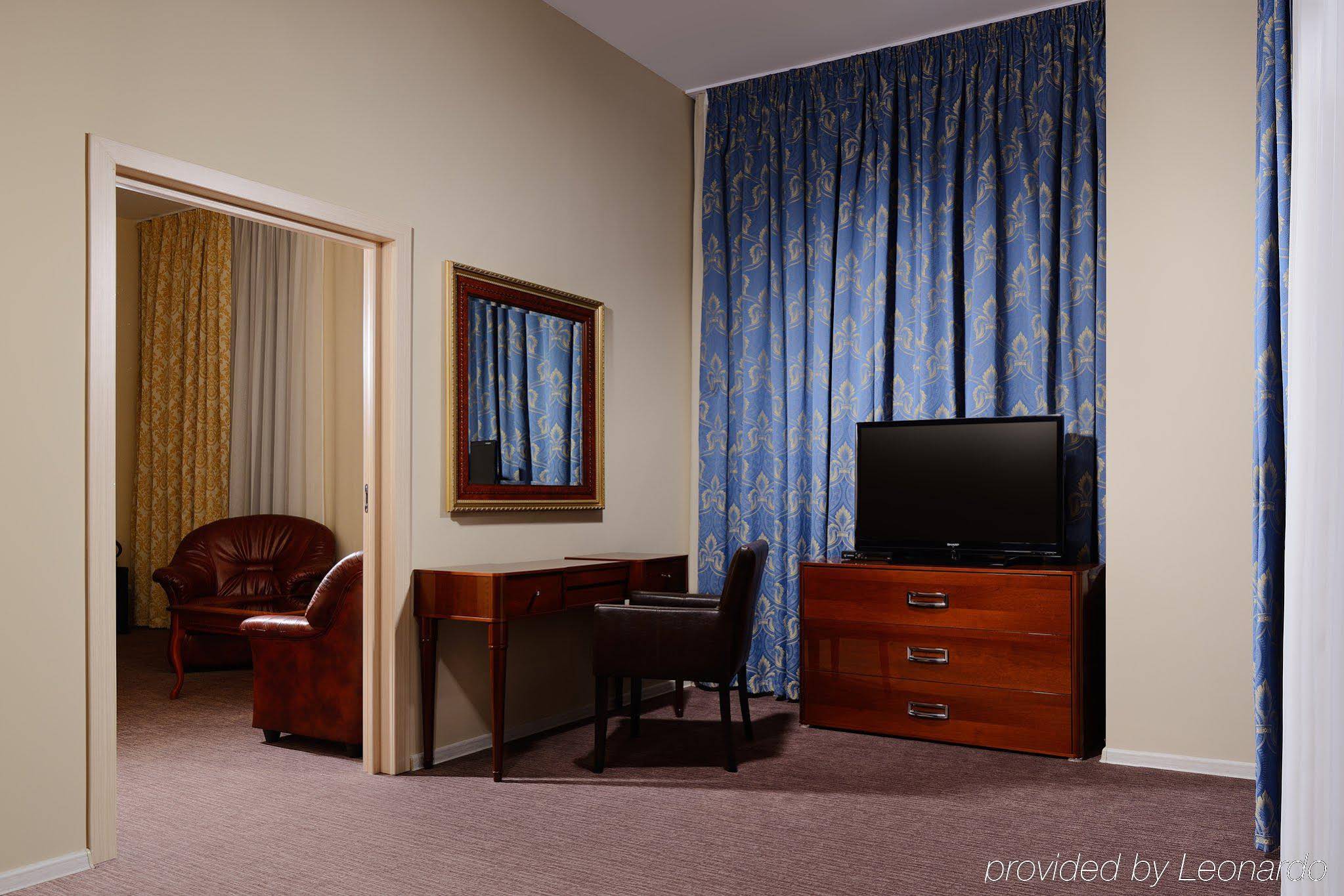 Triumph Hotel
