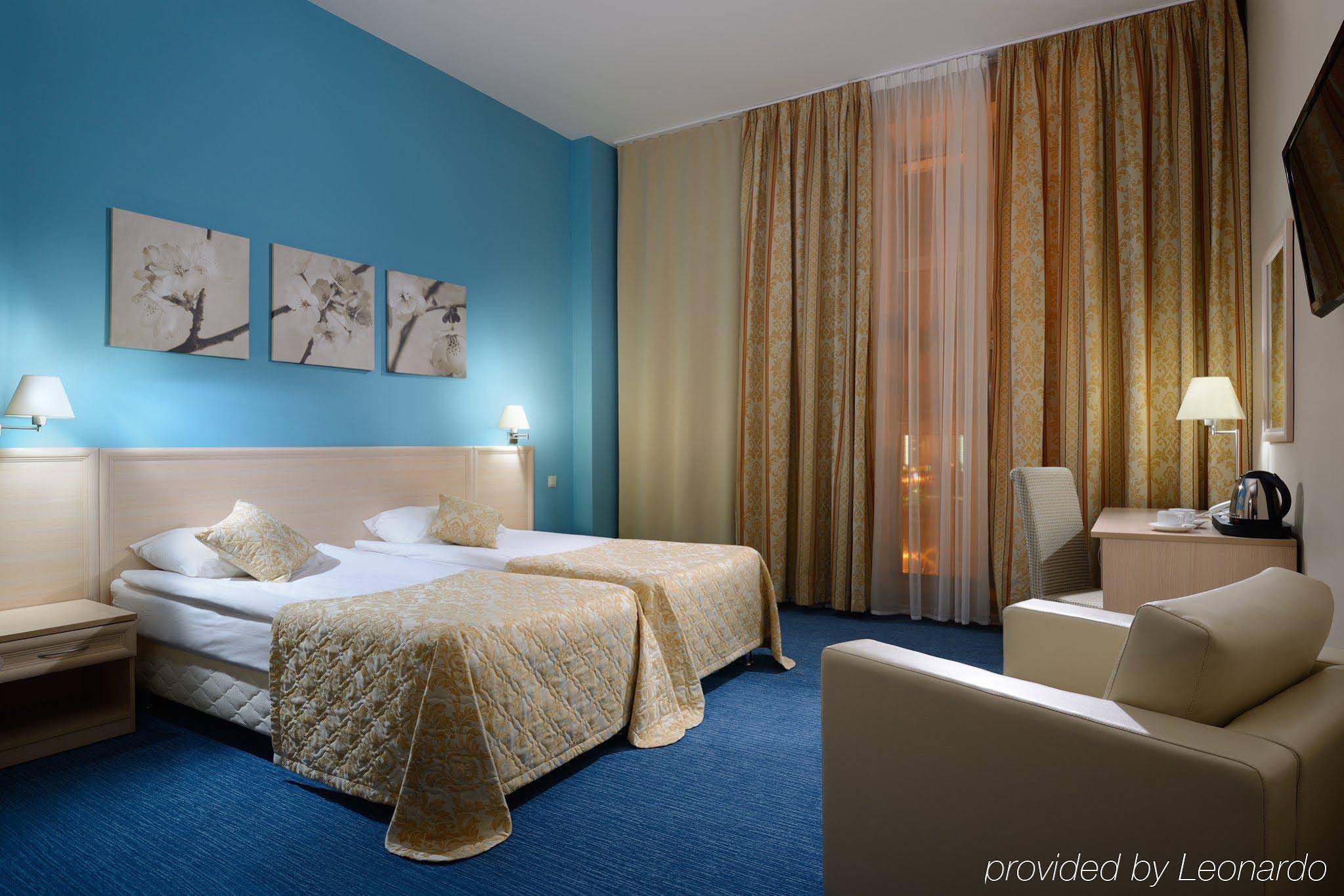 Triumph Hotel