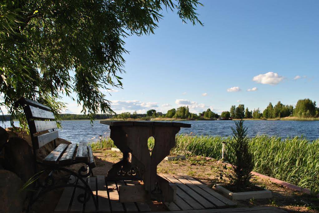 Lubov Hotel