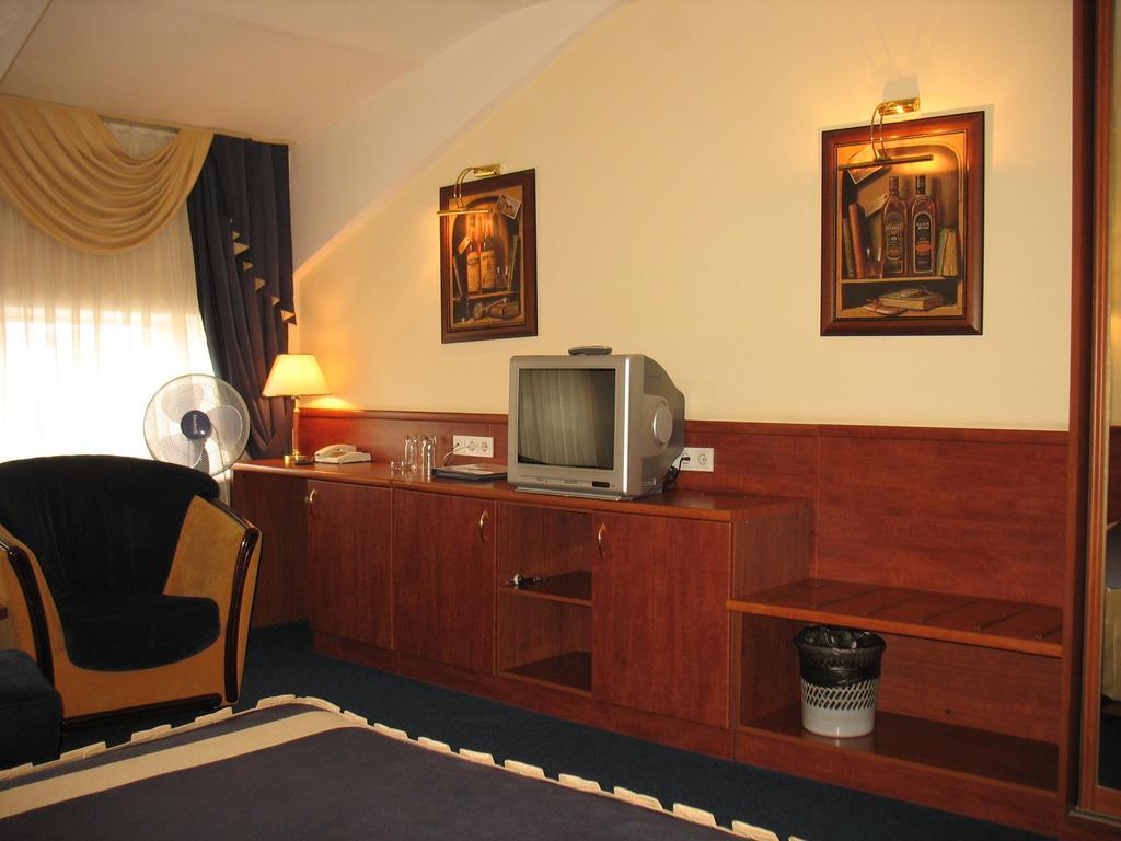 Grand Hotel