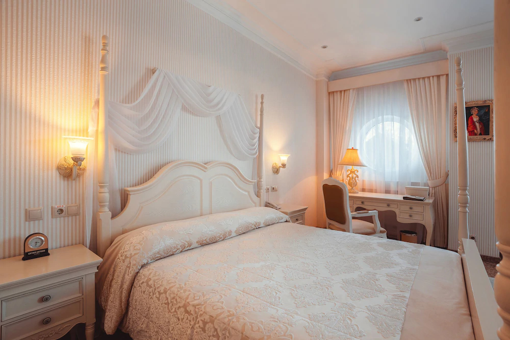 Hotel Imperial Village