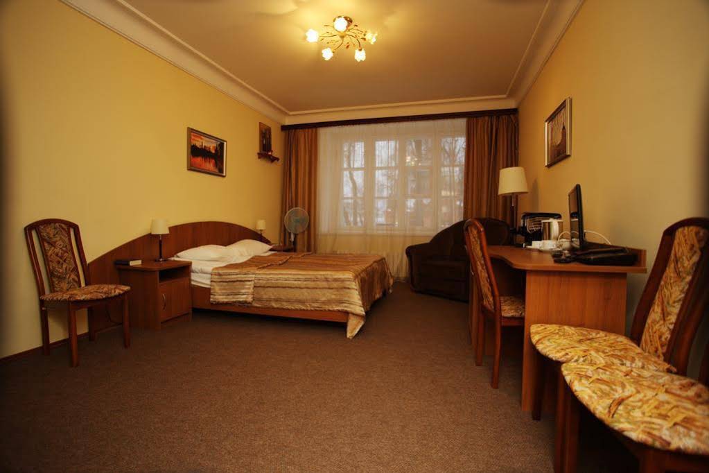 The Old Lavry Hotel