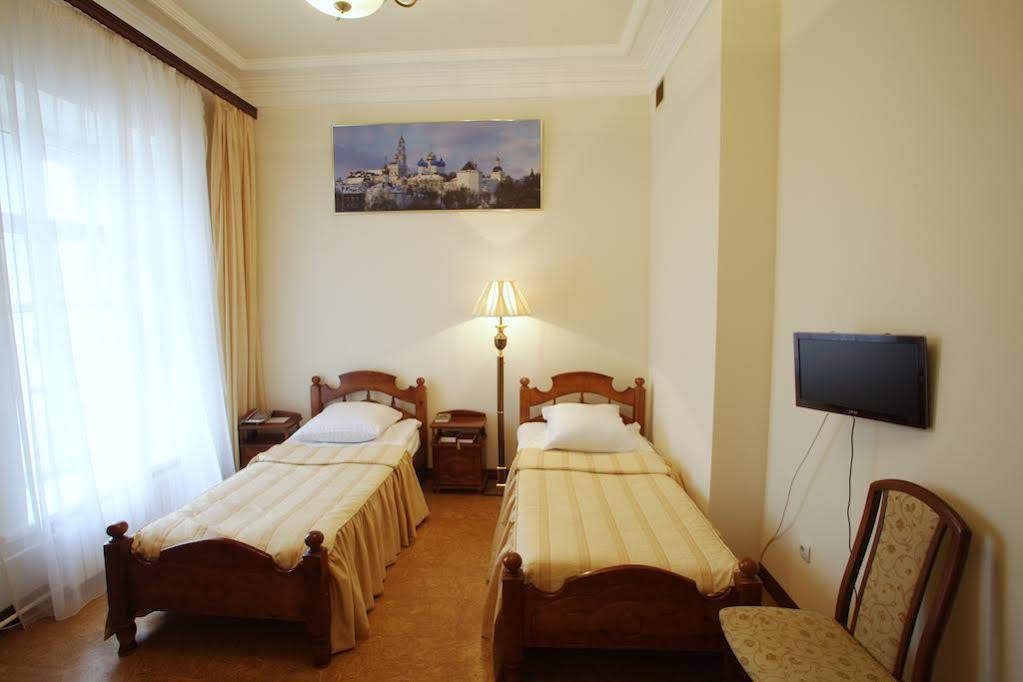 The Old Lavry Hotel